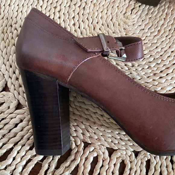 Leather platform heels - Picture 2 of 7